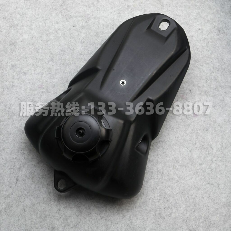 加工(gōng)滾塑汽車(chē)油箱(圖2)